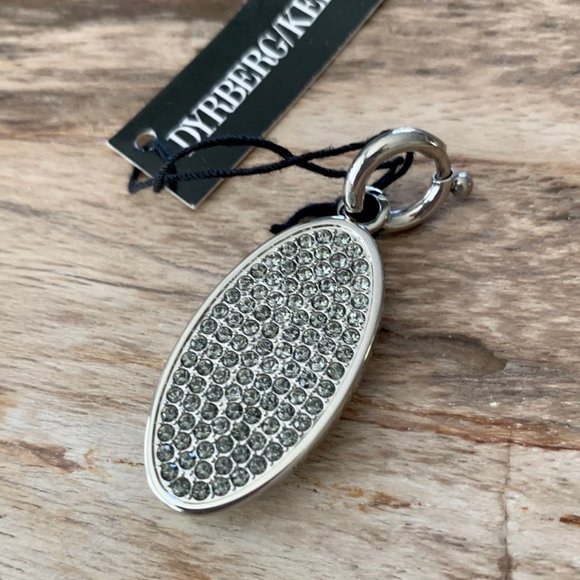 Dyrberg/Kern Seyferia Silver/Grey Swarovski crystal pendant - Picture 4 of 6